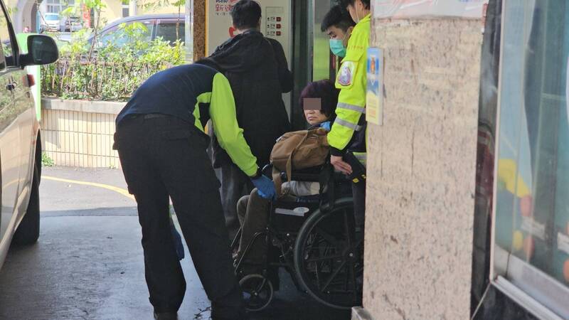 基隆男修欄杆跌不慎落邊坡 妻心急救人手臂骨折 - 社會 - 自由時報電子報