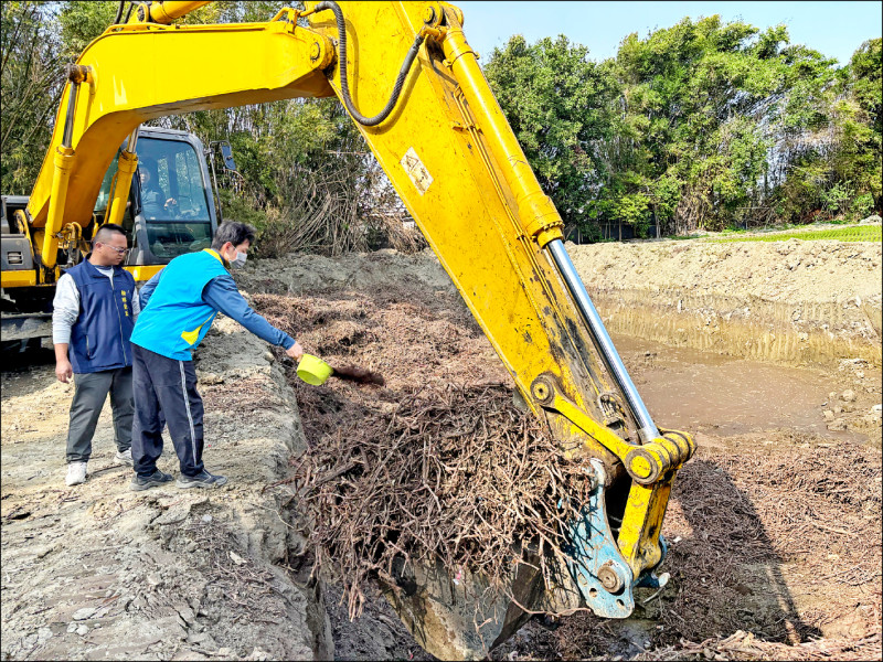 不燒葡萄藤枝 彰縣推動有機堆肥 - 生活 - 自由時報電子報