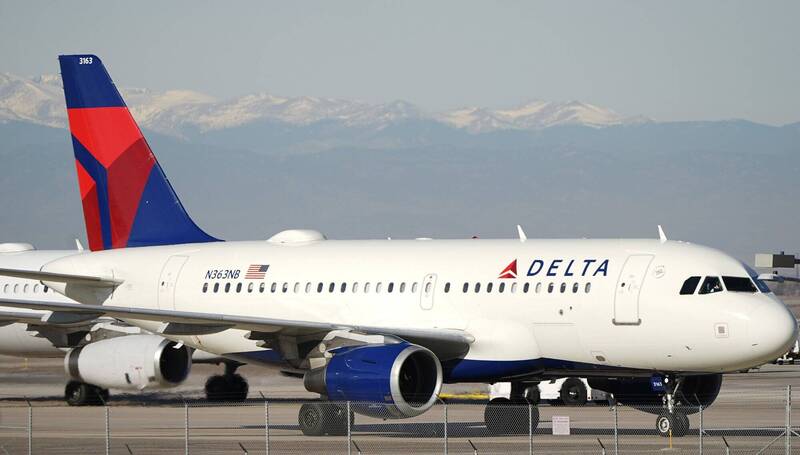 達美航空又出事！機艙瀰漫不明煙霧 急降亞特蘭大乘客驚恐逃生 - 國際 - 自由時報電子報