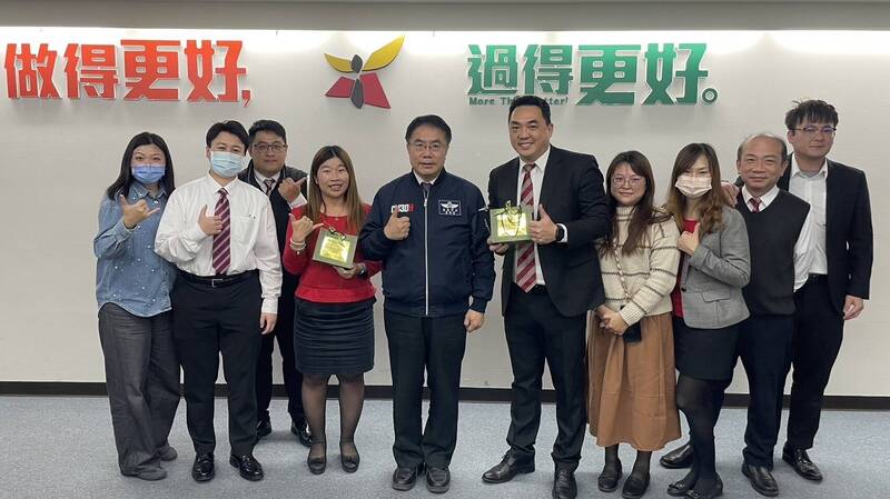 金管會建議ATM提款轉帳需露全臉   黃偉哲：有助打詐、追蹤車手 - 社會 - 自由時報電子報