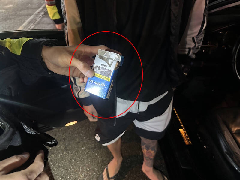 台中Gucci哥藏毒心虛 遇警臉發白手滑掉地自爆 - 社會 - 自由時報電子報