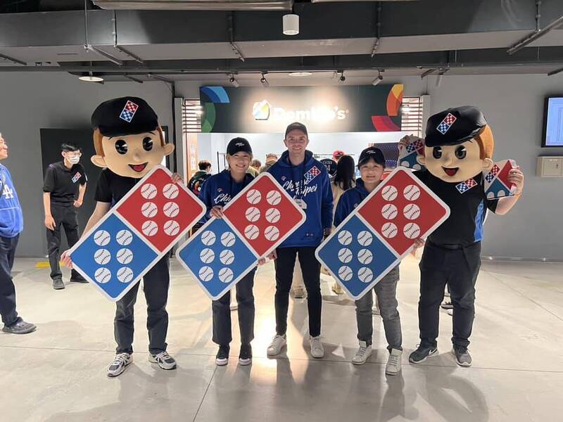 達美樂改「骰到6」台灣隊拿6分！網友狂刷感謝：Logo不准換回來 - 生活 - 自由時報電子報