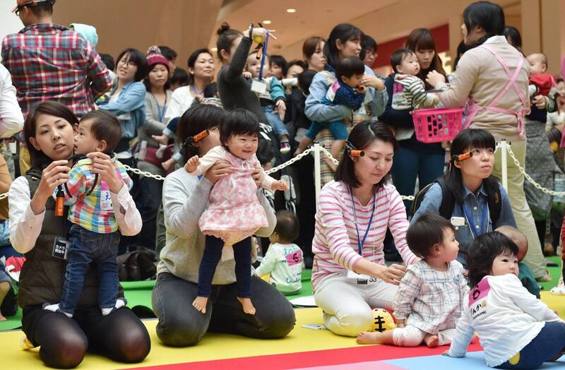 日本去年新生兒再創新低！ 人口自然減少數近90萬創紀錄 - 國際 - 自由時報電子報