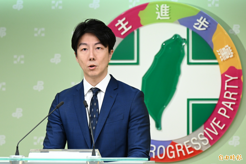 朱立倫開酸綠營公費助理「禁用三親等」 吳崢怒斥：做不到就閉嘴看 - 政治 - 自由時報電子報