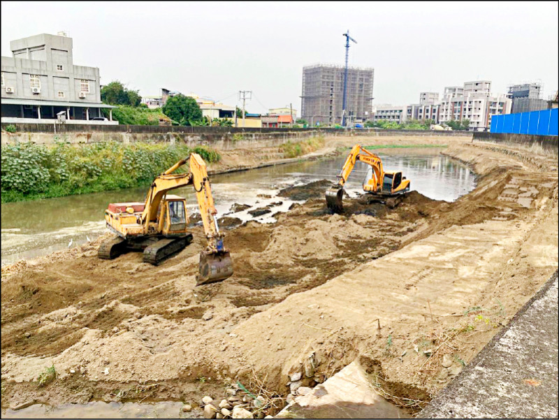 汛期防淹水 高市花1.3億清疏排水、滯洪池 - 生活 - 自由時報電子報