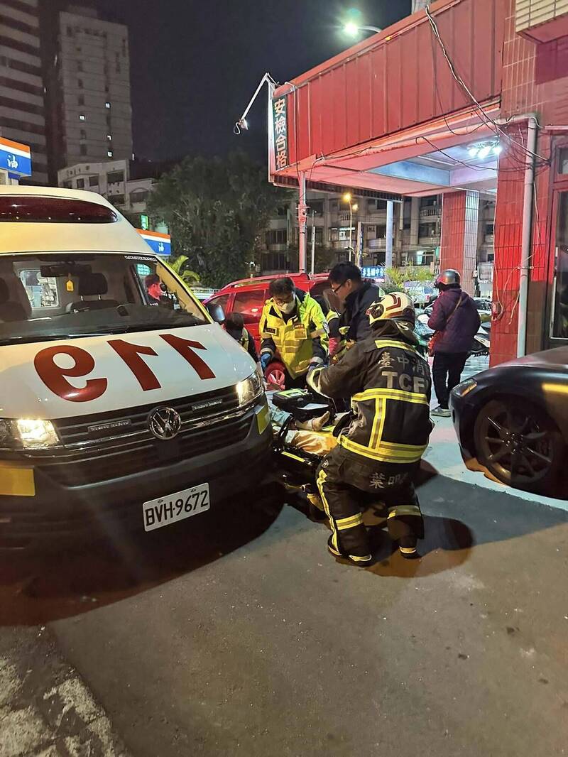 無妄之災！台中女子墜樓  轎車停好就被砸中 - 社會 - 自由時報電子報