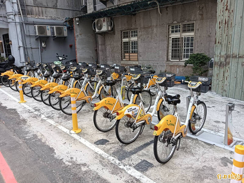 空地再利用！ 新北板橋民生路新增YouBike站21個停車柱 - 生活 - 自由時報電子報