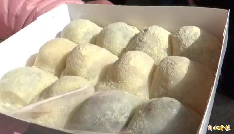 土地公拜麻糬「黏錢」大排長龍！彰化市長喊開辦「麻糬市集」 - 生活 - 自由時報電子報