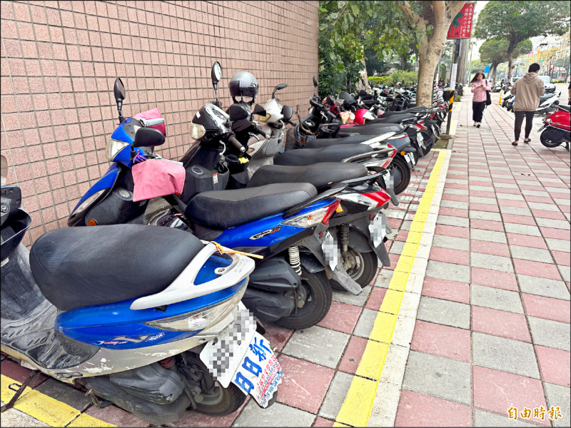 新北路邊機車格收費 新增逾4千格 - 生活 - 自由時報電子報
