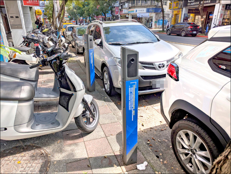 北市智慧停車柱錯單1.7萬張 申訴142件 - 生活 - 自由時報電子報