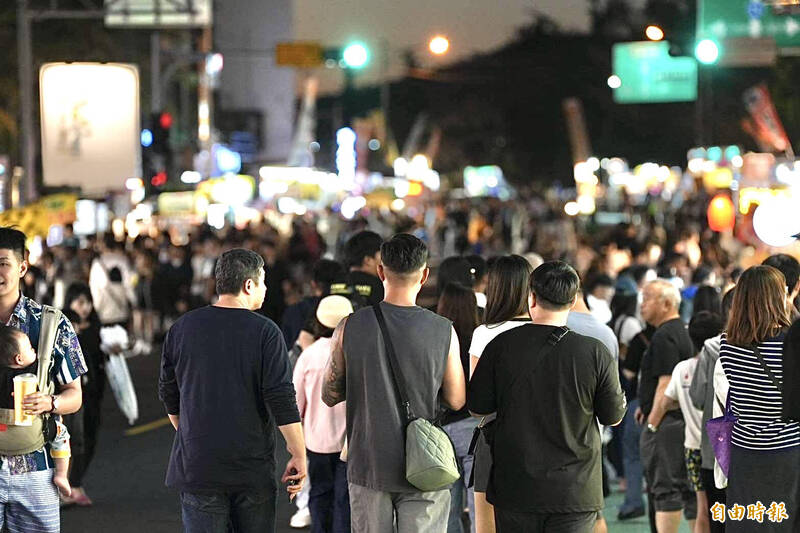 墾丁回溫大翻身 「南國趴」帶動旅遊人潮破萬 - 生活 - 自由時報電子報