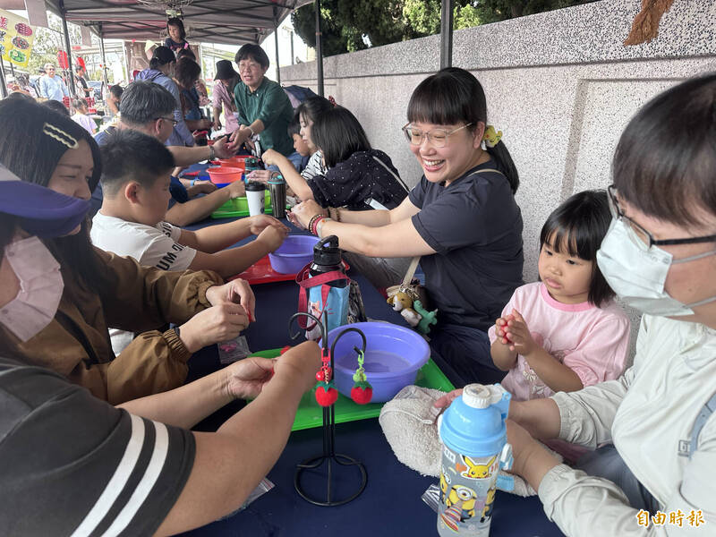 雲林千人採果趣！ 全台最大牛番茄供應商「喜番生活節」 1公頃果園採到飽 - 生活 - 自由時報電子報