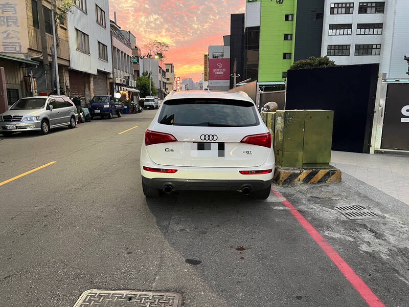 開車門來不及求救！台中男陳屍奧迪休旅車2天 妻要報案接獲噩耗 - 社會 - 自由時報電子報