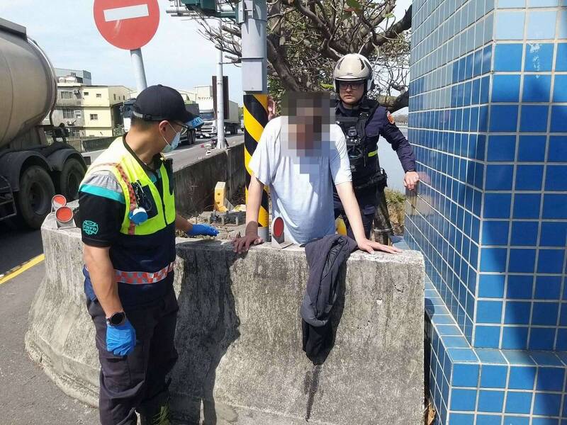 彰化福興驚傳男子墜河  見義勇為民眾跳下水救人 - 社會 - 自由時報電子報