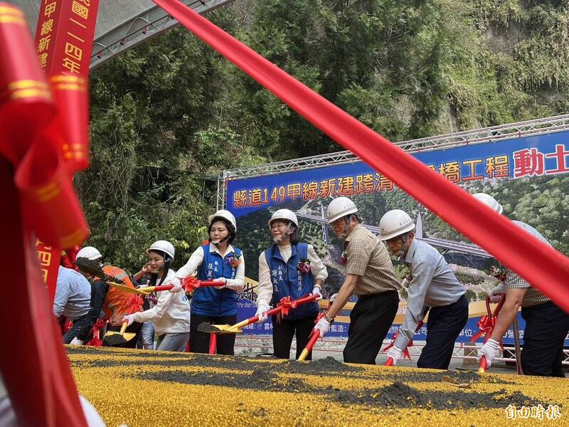 雲林跨清水溪新橋動工 離溪床43層樓全國最高景觀橋梁 - 生活 - 自由時報電子報