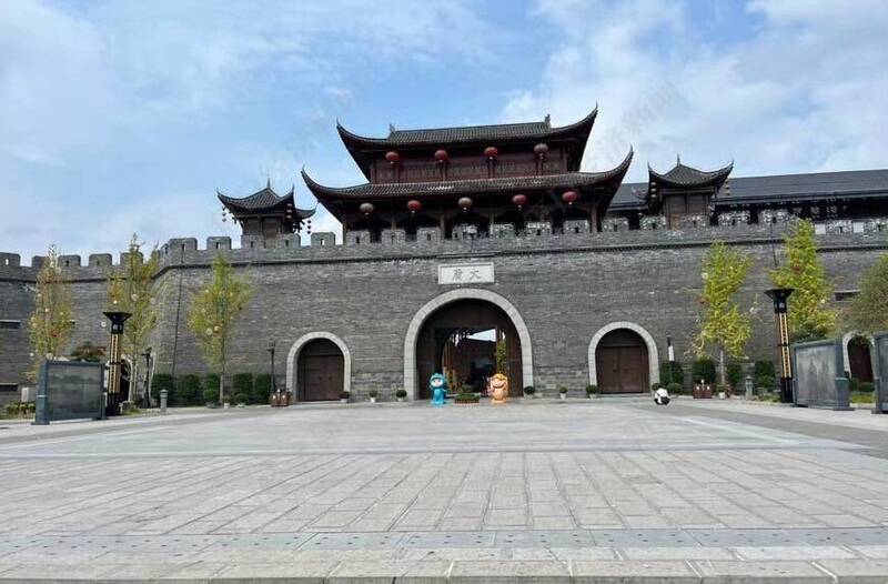 中國一窩蜂打造「仿古城鎮」 相似度高遊客不愛淪鬼城 - 國際 - 自由時報電子報