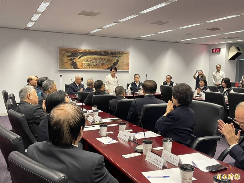 一貫道領袖拜會中市府盼台灣圓滿祥和 盧秀燕肯定帶來安定力量 - 生活 - 自由時報電子報