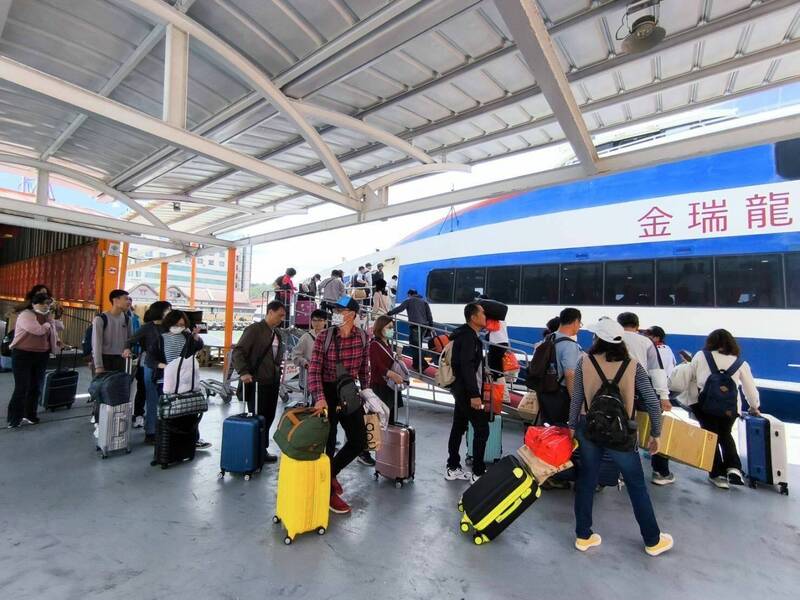 濃霧攪局老天秒變臉   金門啟動海上疏運B計畫 - 生活 - 自由時報電子報