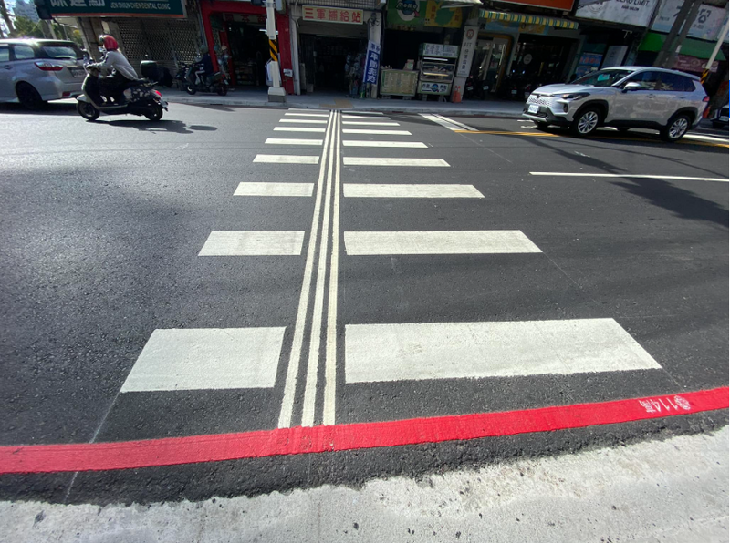 斑馬線中「三條線」功能？ 網友解答批雞肋設計 - 生活 - 自由時報電子報