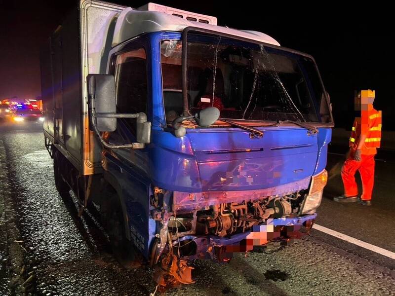 中山高嘉義路段發生4車撞擊車禍。（國道警方提供）
