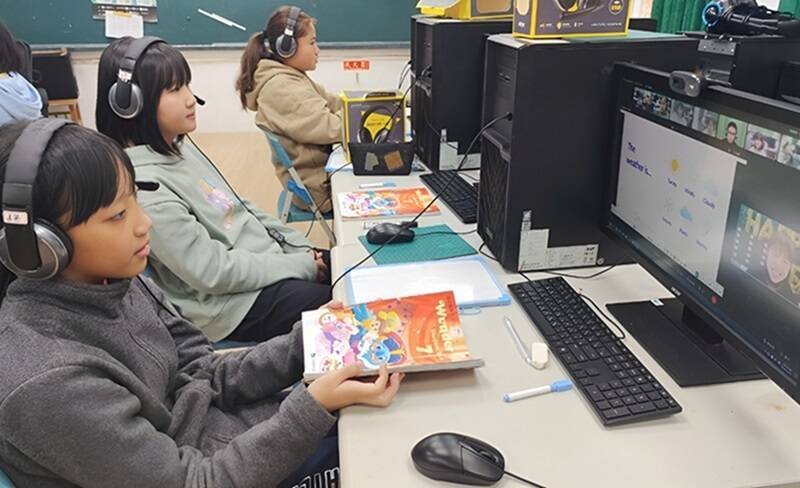教育部推英語課程遠距直播共學 一年339位偏鄉學生受惠 - 生活 - 自由時報電子報