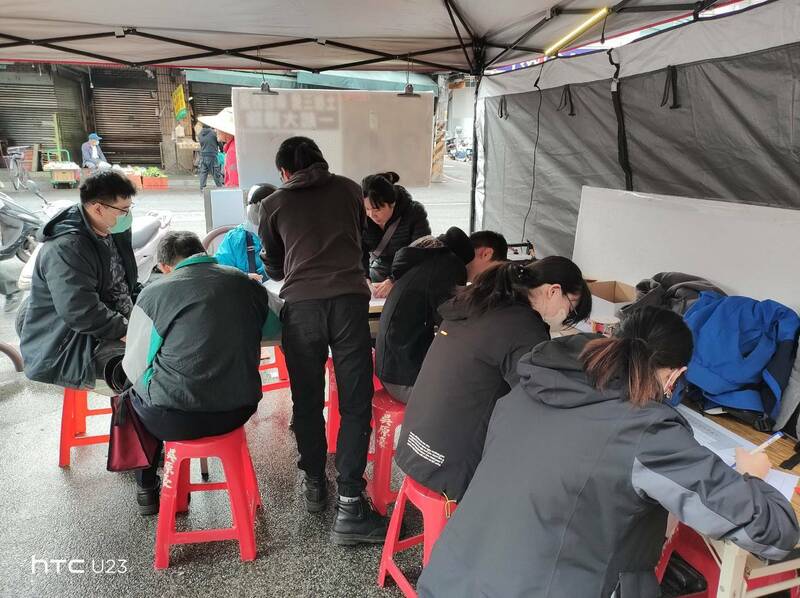 新北罷免立委1階過關藍綠6：0！藍營動起來了 議員支援罷綠委收件 - 政治 - 自由時報電子報