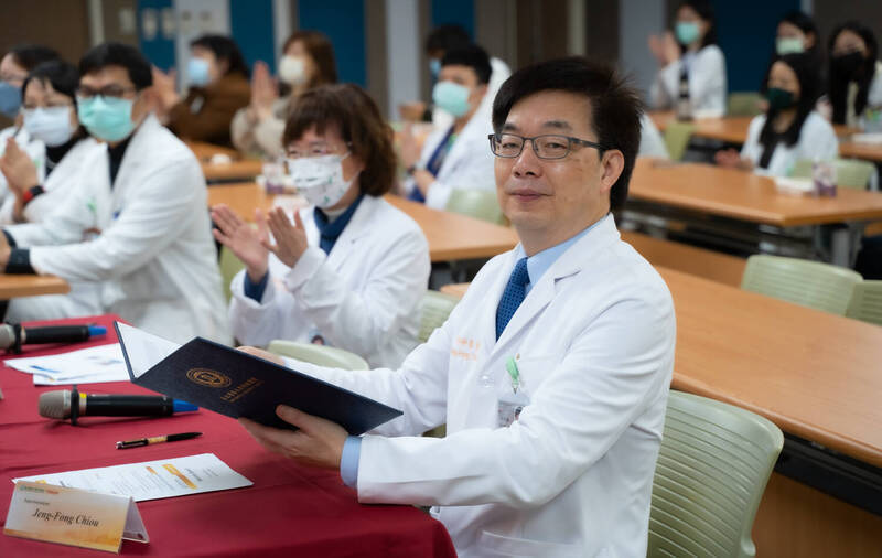 北醫前院長邱仲峯被控介入家庭 判賠25萬 - 社會 - 自由時報電子報