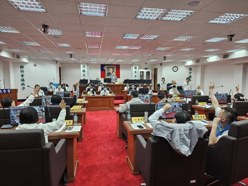 苗栗（火旁）龍追加經費近5成墊付款 市代會決議政風室調查 - 政治 - 自由時報電子報