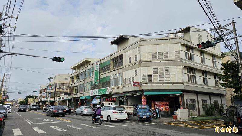 彰化福興國中通學步道影響停車？鄉長蔣煙燈：先暫停施工 - 生活 - 自由時報電子報