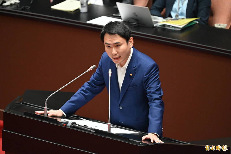 被爆掛柯建銘3次電話 陳冠廷：大家可以理解總召的辛苦 - 政治 - 自由時報電子報