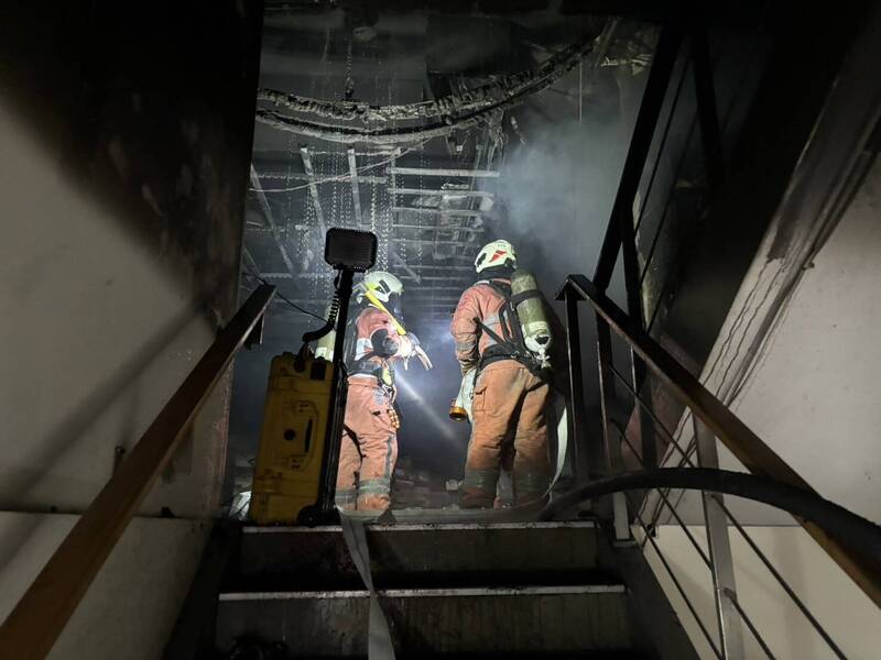 新竹市站前鬧區NIKE今晨傳火警 - 社會 - 自由時報電子報