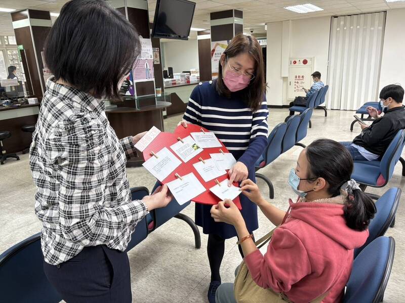 國際婦女節將至  移民署新北市服務站推花語傳情活動 - 生活 - 自由時報電子報