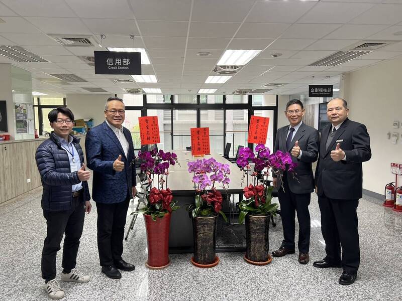 議員陳成添壓倒性當選台中地區農會理事長  2026年不再選議員 - 政治 - 自由時報電子報