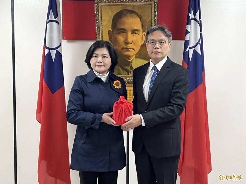 雲縣府人事異動  李俊興接稅務局長 - 政治 - 自由時報電子報