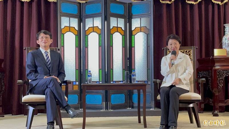 盧秀燕昨與黃國昌會面,稱台中沒有美術館、像樣圖書館。(記者蘇孟娟攝) 盧秀燕昨與黃國昌會面,稱台中沒有美術館、像樣圖書館。(記者蘇孟娟攝)