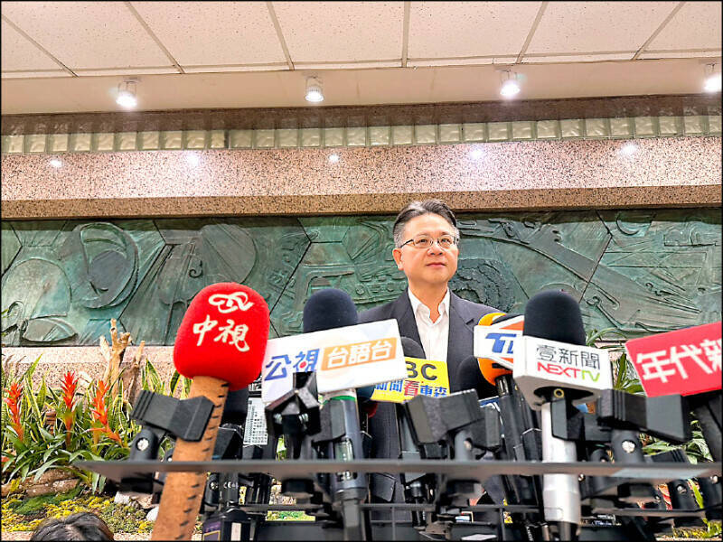 不願再被抹黑！防檢署副署長張經緯 自請留任原單位畜試所 - 政治 - 自由時報電子報