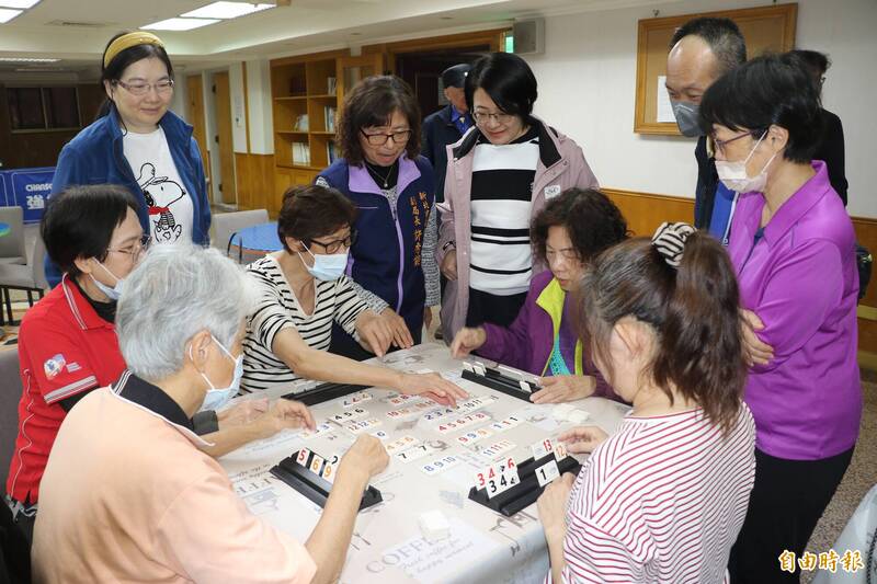 擔心超高齡社會海嘯 桃市率隊取經新北銀髮俱樂部先修班 - 生活 - 自由時報電子報