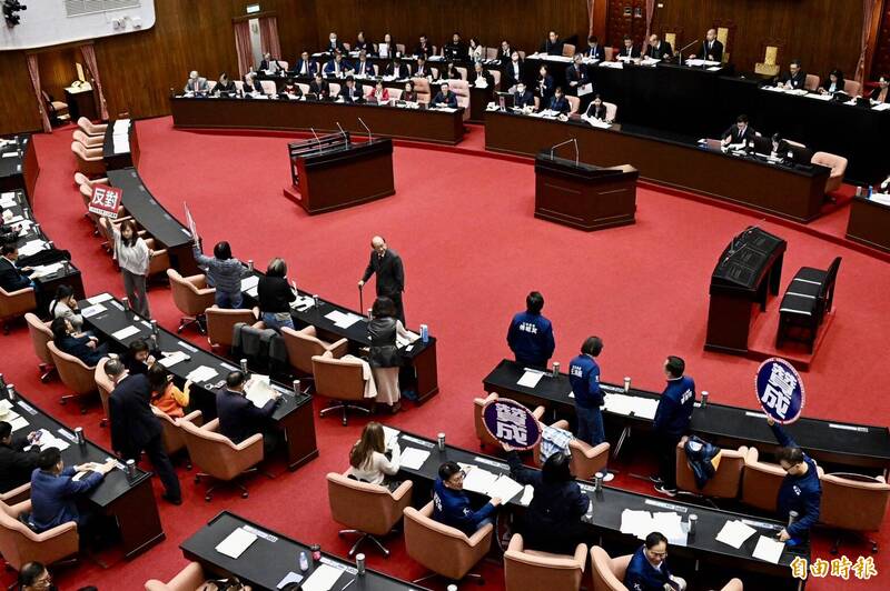 普發現金1萬有譜？藍提案「稅收超徵全民共享」立院一讀付委 - 政治 - 自由時報電子報