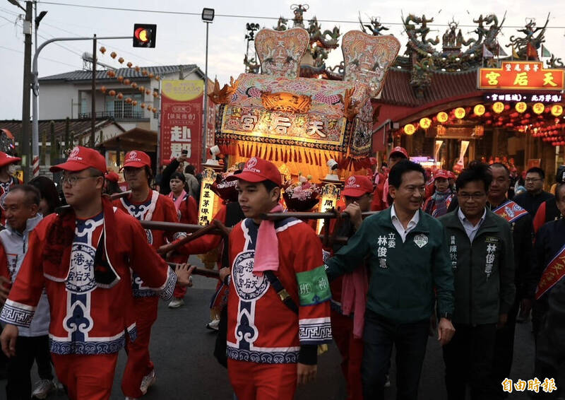 台南「茅港媽」3媽祖全出巡  赴郡會香起駕 - 生活 - 自由時報電子報