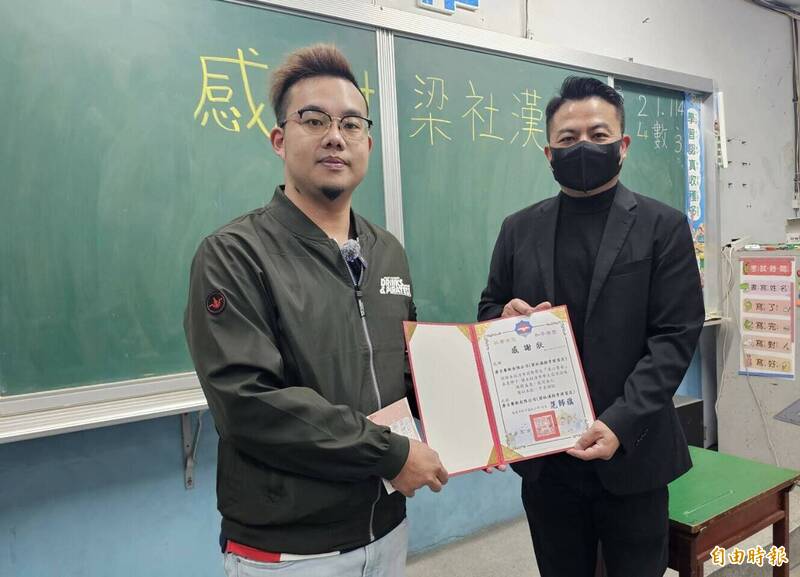 基隆市議員張顥瀚攜手餐飲業者關懷學子 讓經濟困難學生享愛心餐盒 - 生活 - 自由時報電子報