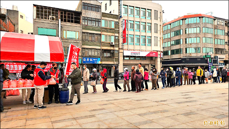 彰化雞蛋每顆賣2.5元 人龍200公尺 - 生活 - 自由時報電子報