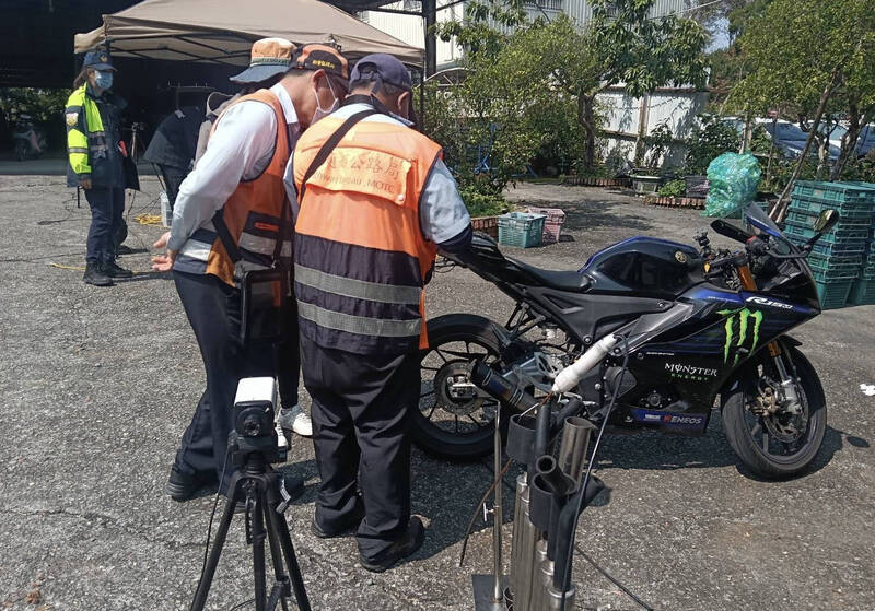 台南「山道猴」栽了！警攔查59輛汽機車 逮36件違規 - 生活 - 自由時報電子報