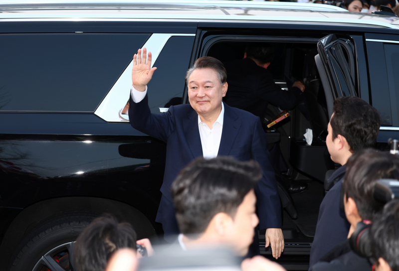 尹錫悅獲釋 南韓在野黨要求檢察總長下台：不排除彈劾 - 國際 - 自由時報電子報