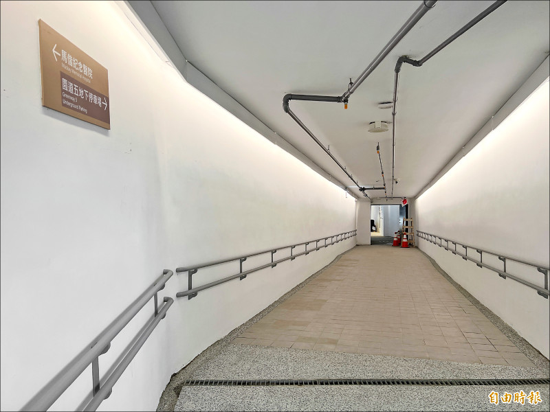 園道五地下停車場 連通道坡度太大 - 生活 - 自由時報電子報