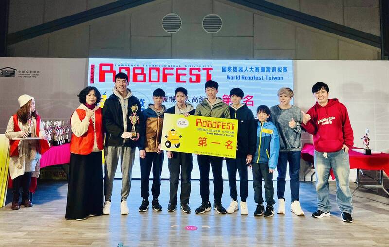 2025 Robofest國際賽台灣選拔賽 竹縣市聯隊獲醫療機器人高級組冠軍 - 生活 - 自由時報電子報
