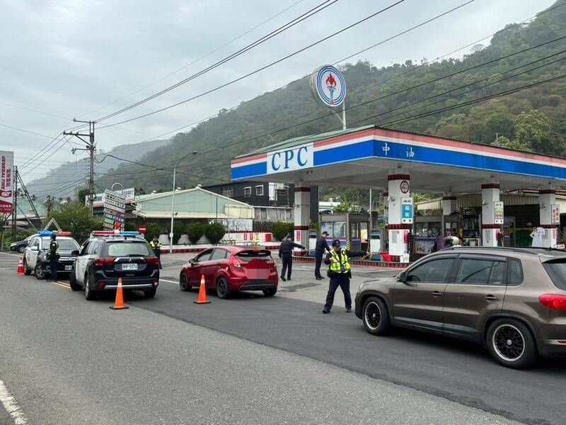 南投新中橫跑山車隊呼嘯 警大執法連抓9件違規 - 社會 - 自由時報電子報