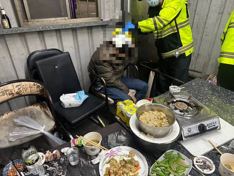 剪刀狠刺頭部！新北工人酒後口角險殺人 - 社會 - 自由時報電子報