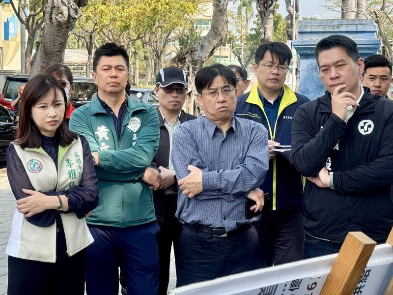 高雄民代會勘南門圓環路型改造「臉色」一致 李雅慧PO圖：表情管理很重要 - 生活 - 自由時報電子報
