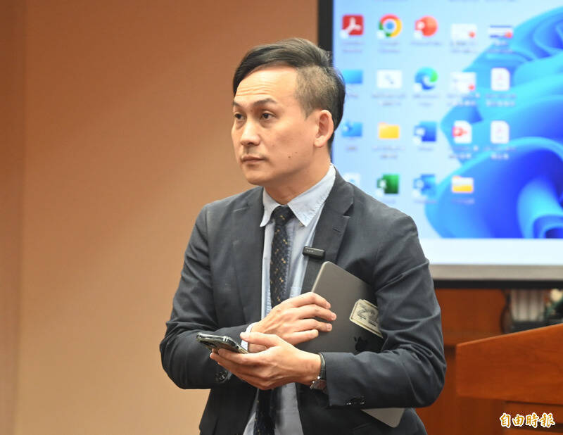 葉元之被控雙面人、違停被拖吊嗆警察 侯友宜回應了 - 政治 - 自由時報電子報