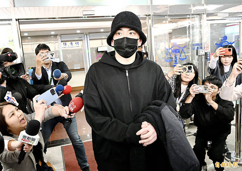 《TAIPEI TIMES》 Actor Darren Wang to begin military service - 焦點 - 自由時報電子報